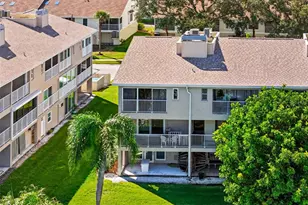 255 Capri Cir N, Treasure Island, FL 33706 - Photo 5