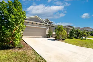 2247 Midnight Pearl Dr, Sarasota, FL 34240 - Photo 3