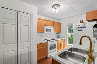 4607 Ashburn Square Drive, Tampa, FL 33610 - Photo 7