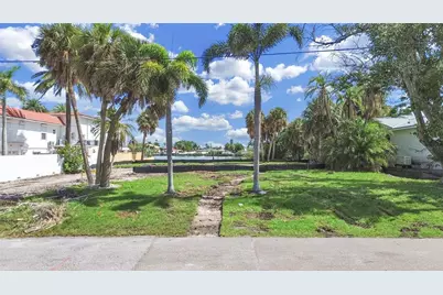15601 Redington Drive, Redington Beach, FL 33708 - Photo 25