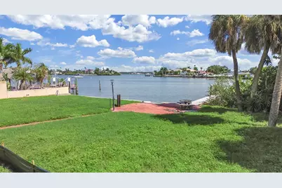 15601 Redington Drive, Redington Beach, FL 33708 - Photo 23
