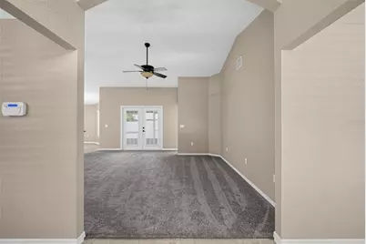 5625 Fischer Drive, Lakeland, FL 33812 - Photo 5