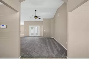 5625 Fischer Dr, Lakeland, FL 33812 - Photo 5