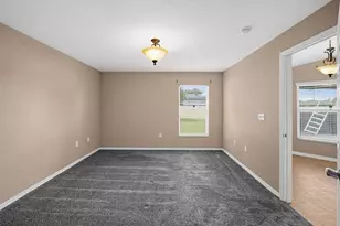 5625 Fischer Dr, Lakeland, FL 33812 - Photo 15