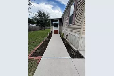 7310 Riverview Drive, Riverview, FL 33578 - Photo 3