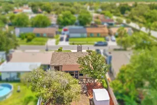 1205 Mohrlake Dr, Brandon, FL 33511 - Photo 41