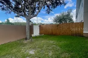 10802 Celtic Woods Ave, Tampa, FL 33647 - Photo 23