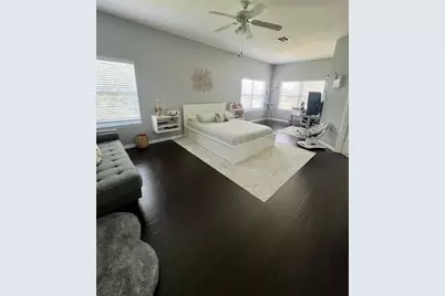 10802 Celtic Woods Avenue, Tampa, FL 33647 - Photo 11