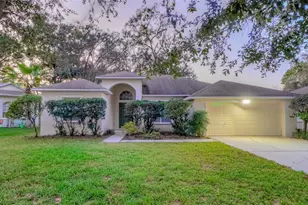 207 Taylor Bay Ln, Brandon, FL 33510 - Photo 1