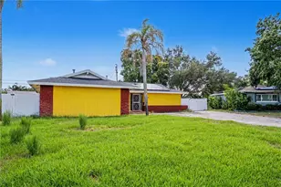 1874 62nd Pl S, Saint Petersburg, FL 33712 - Photo 3