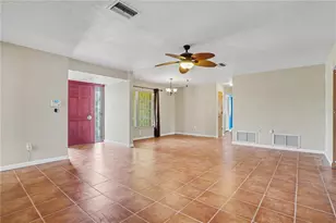1874 62nd Pl S, Saint Petersburg, FL 33712 - Photo 5