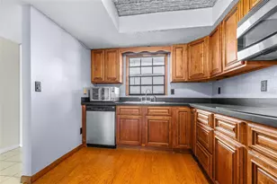 1750 Belleair Forest Dr, Belleair, FL 33756 - Photo 11