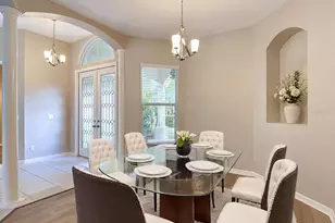 10221 Garden Alcove Dr, Tampa, FL 33647 - Photo 11
