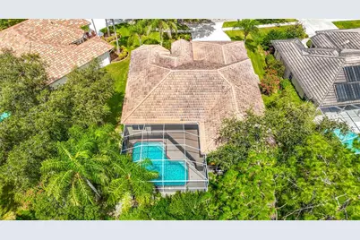 10221 Garden Alcove Drive, Tampa, FL 33647 - Photo 3