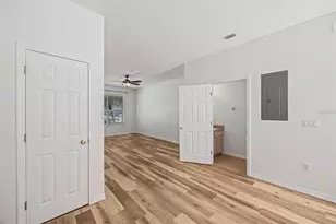 11608 Declaration Dr, Tampa, FL 33635 - Photo 9