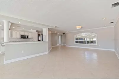 11225 4th Street E, Treasure Island, FL 33706 - Photo 5