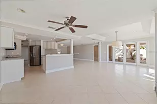 11225 4th St E, Treasure Island, FL 33706 - Photo 11