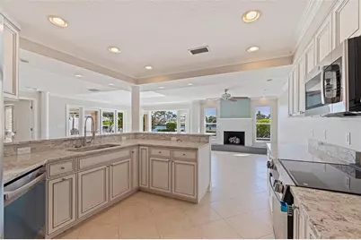 11225 4th Street E, Treasure Island, FL 33706 - Photo 13