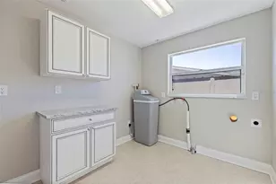 11225 4th St E, Treasure Island, FL 33706 - Photo 23