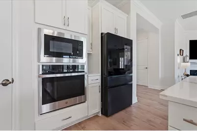 11232 Rustic Timber Loop, San Antonio, FL 33576 - Photo 9