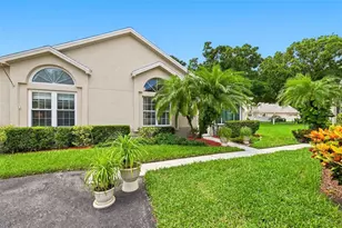 1131 Golfview Woods Dr, Ruskin, FL 33573 - Photo 3