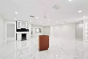 6463 1st Ave N, Saint Petersburg, FL 33710 - Photo 5