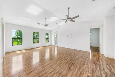 10641 Broadland Pass, Thonotosassa, FL 33592 - Photo 57