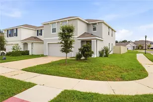 4568 Sand Dollar Wy, Zephyrhills, FL 33541 - Photo 3