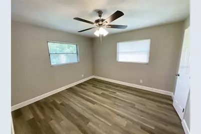 4041 53rd Avenue N, Saint Petersburg, FL 33714 - Photo 13