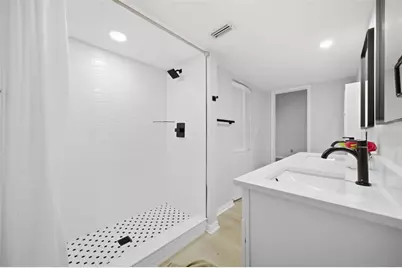300 S Florida Avenue #100K, Tarpon Springs, FL 34689 - Photo 23