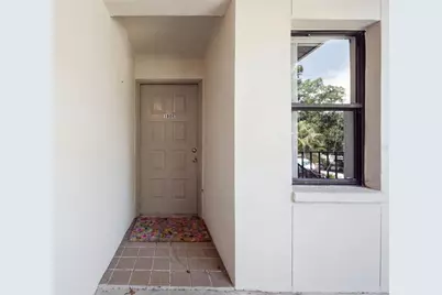 300 S Florida Avenue #100K, Tarpon Springs, FL 34689 - Photo 3