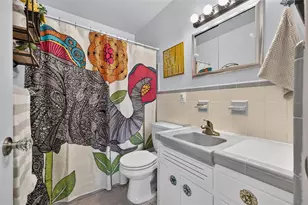 6677 Poinsettia Ave S, Saint Petersburg, FL 33707 - Photo 25