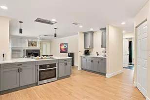 2761 N Westchester Dr N, Clearwater, FL 33761 - Photo 15