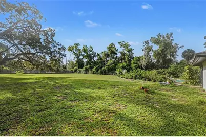 2300 Kent Drive, Largo, FL 33774 - Photo 5