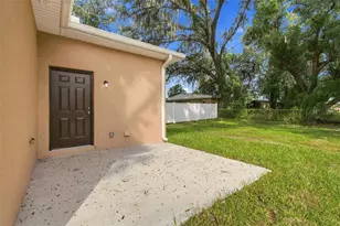 308 E Damon St, Plant City, FL 33563 - Photo 9