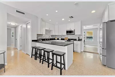 5208 Ansley Circle, Tampa, FL 33610 - Photo 5