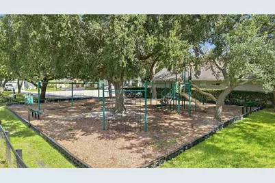 18022 Lake Reflections Boulevard, Lutz, FL 33558 - Photo 31