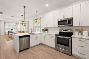 1202 E 32nd Ave, Tampa, FL 33603 - Photo 9