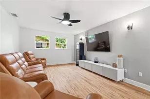 2710 16th Ave N, Saint Petersburg, FL 33713 - Photo 5