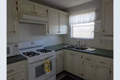 3018 59th Street S #303, Gulfport, FL 33707 - Photo 5