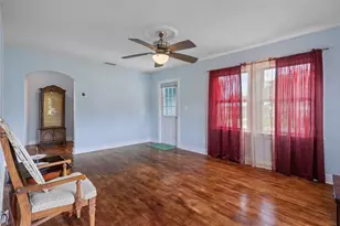 5300 39th Ave N, Saint Petersburg, FL 33709 - Photo 11