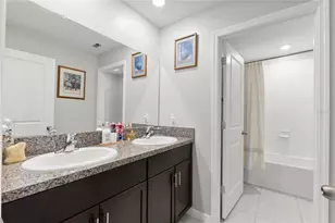 407 Royal Empress Dr, Ruskin, FL 33570 - Photo 39