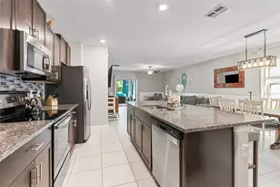 407 Royal Empress Dr, Ruskin, FL 33570 - Photo 13