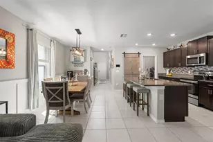 407 Royal Empress Dr, Ruskin, FL 33570 - Photo 19