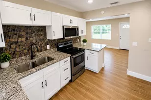 6041 Dublin Dr, New Port Richey, FL 34653 - Photo 5