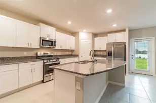 5064 White Chicory Dr, Apollo Beach, FL 33572 - Photo 7