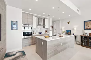 301 1st St S, Saint Petersburg, FL 33701 - Photo 15