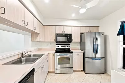 304 Kelsey Way, Sun City Center, FL 33573 - Photo 5
