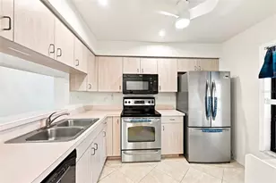 304 Kelsey Way, Sun City Center, FL 33573 - Photo 5