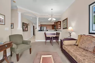 13941 Clubhouse Dr, Tampa, FL 33618 - Photo 11